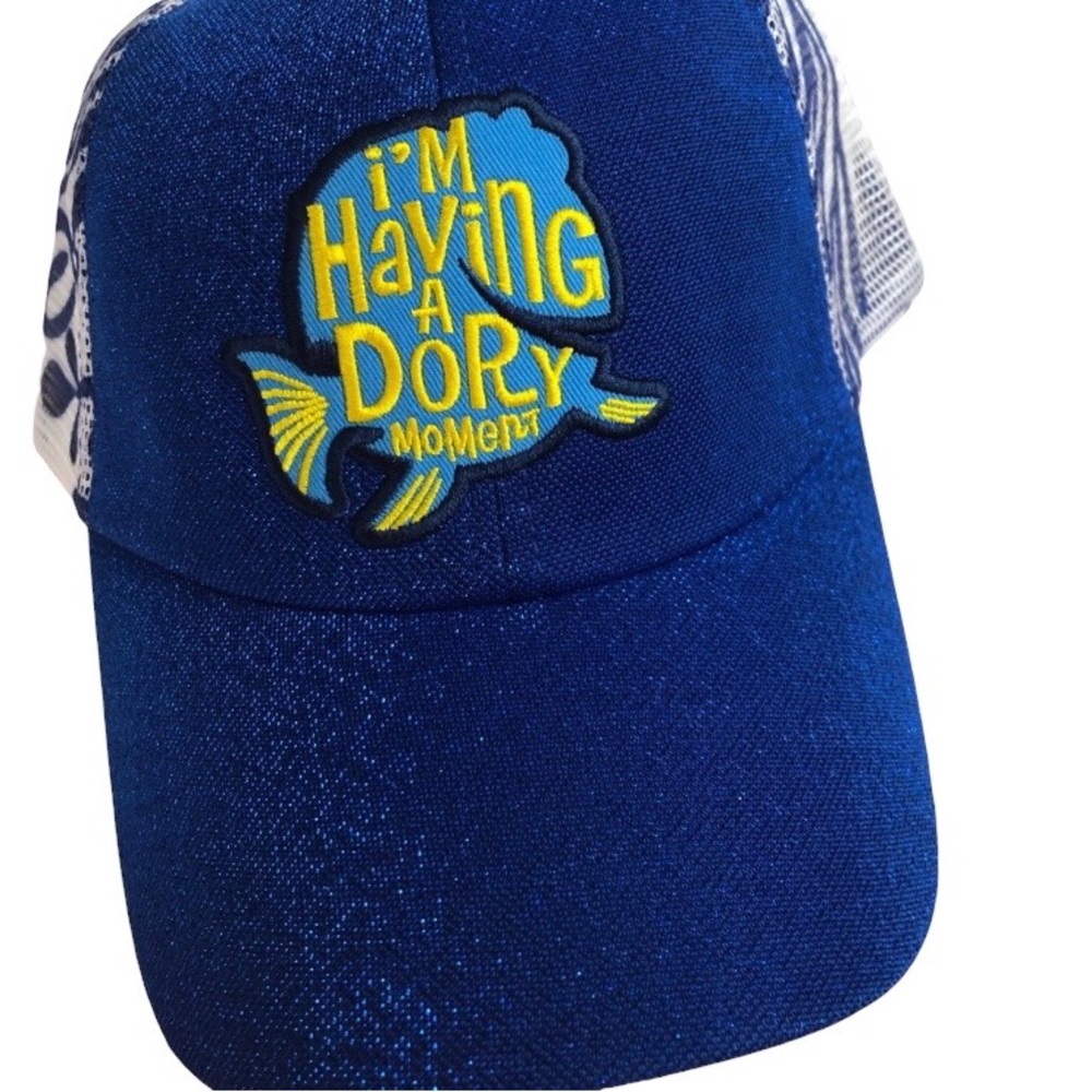 Disney Parks Finding Nemo I’m Having a Dory Moment Trucker’s Hat NWT